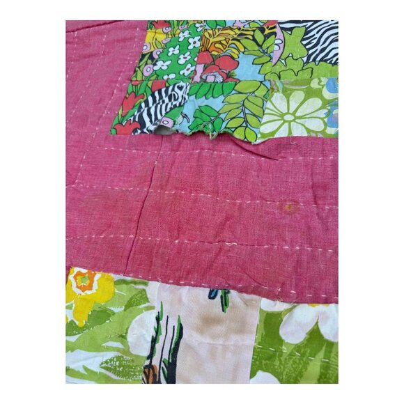 Vtg Handmade Patchwork Crazy Quilt w/Charlie Brown Peanuts Fabric 74"x56" READ - Picture 3 of 12